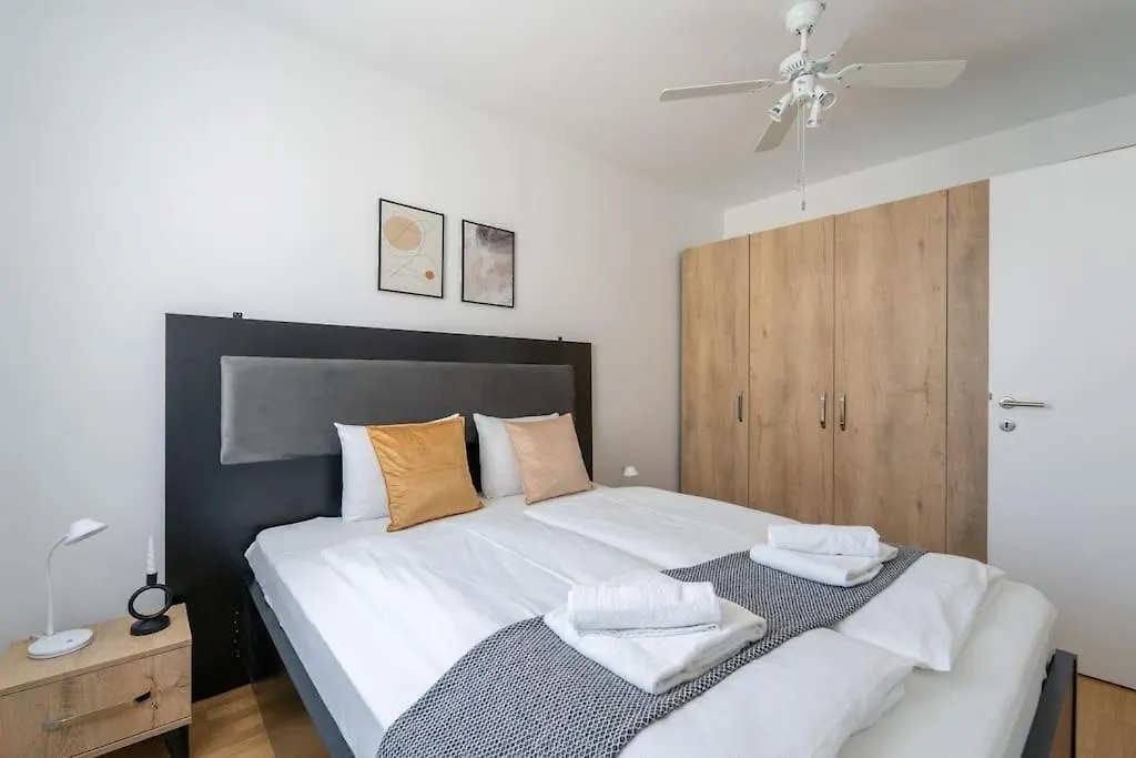 Apartment Stylish 1Br Escape, City Quick By Hm Vienna Austria
